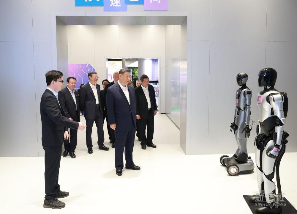 习近平总书记到上海调研，710公海代表具身智能行业汇报进展
